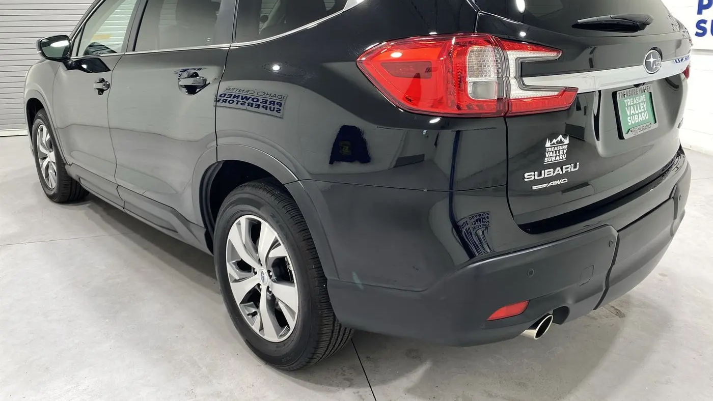 2025 Subaru Ascent Premium 8-Passenger