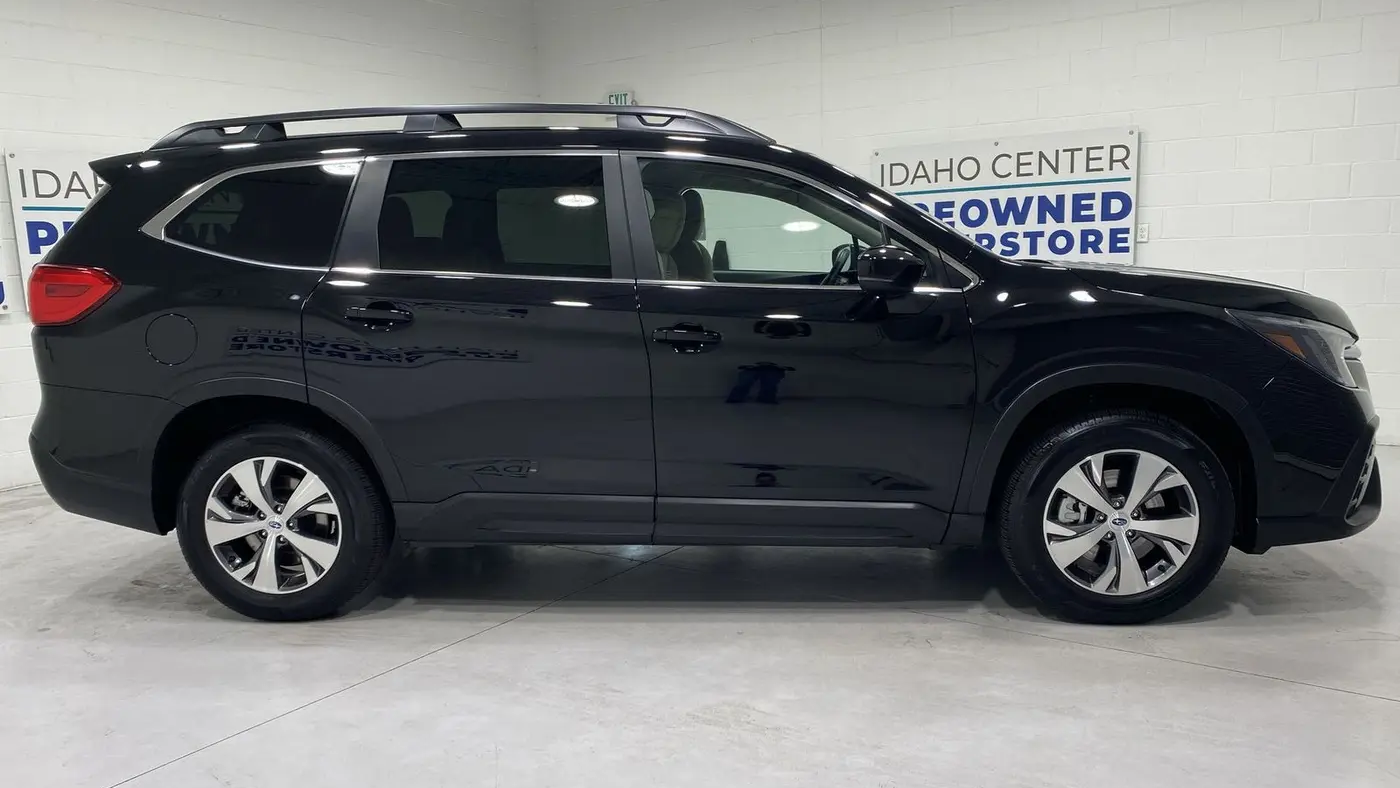 2025 Subaru Ascent Premium 8-Passenger