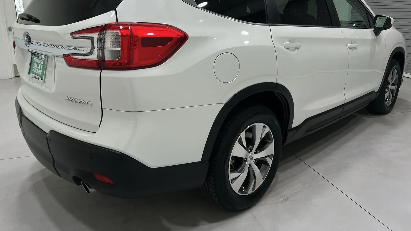 2025 Subaru Ascent Premium 8-Passenger