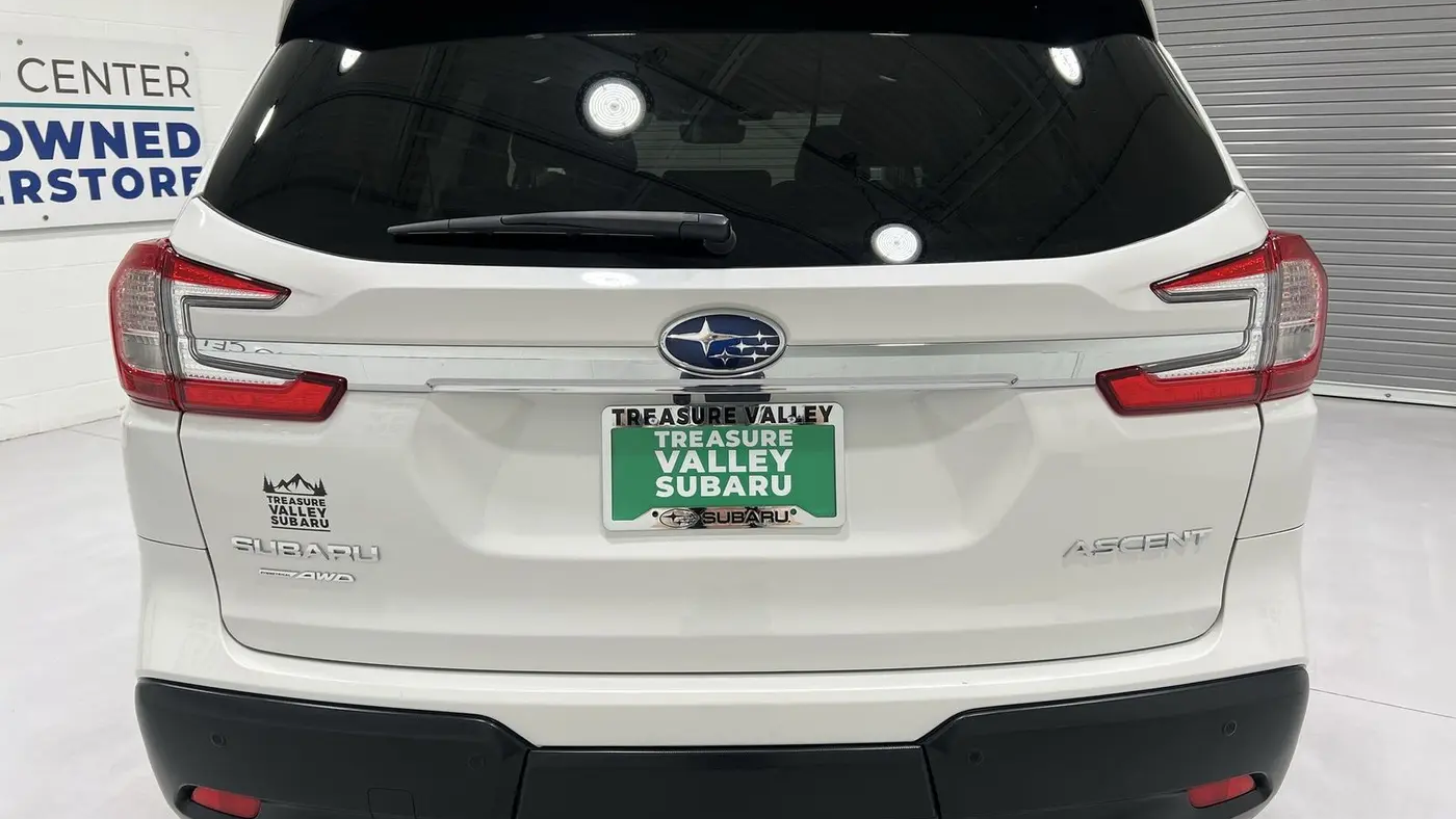 2025 Subaru Ascent Premium 8-Passenger