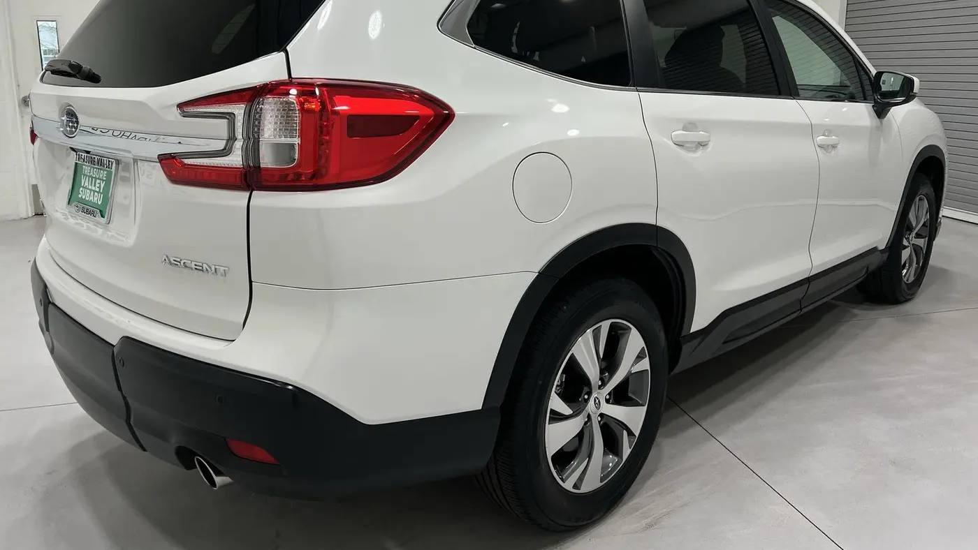 2025 Subaru Ascent Premium 8-Passenger