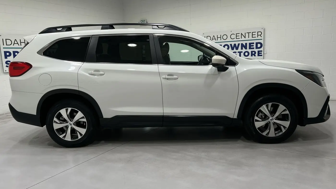 2025 Subaru Ascent Premium 8-Passenger