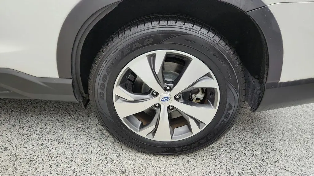 2023 Subaru Ascent Premium 8-Passenger