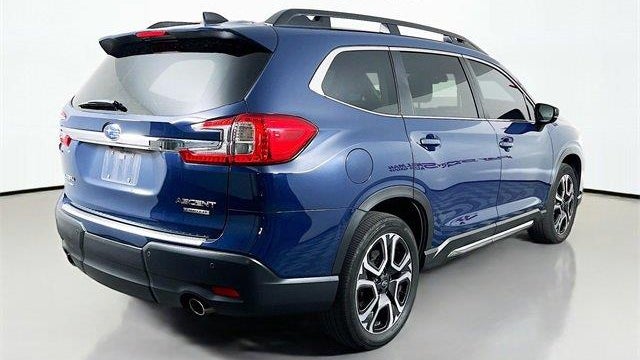2024 Subaru Ascent Limited 8-Passenger