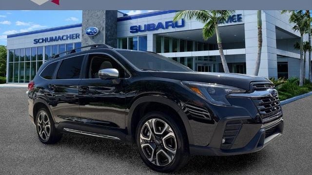 Preowned 2023 Subaru Ascent Limited 8-Passenger for Sale