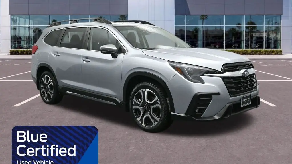 Preowned 2023 Subaru Ascent Limited 8-Passenger for Sale