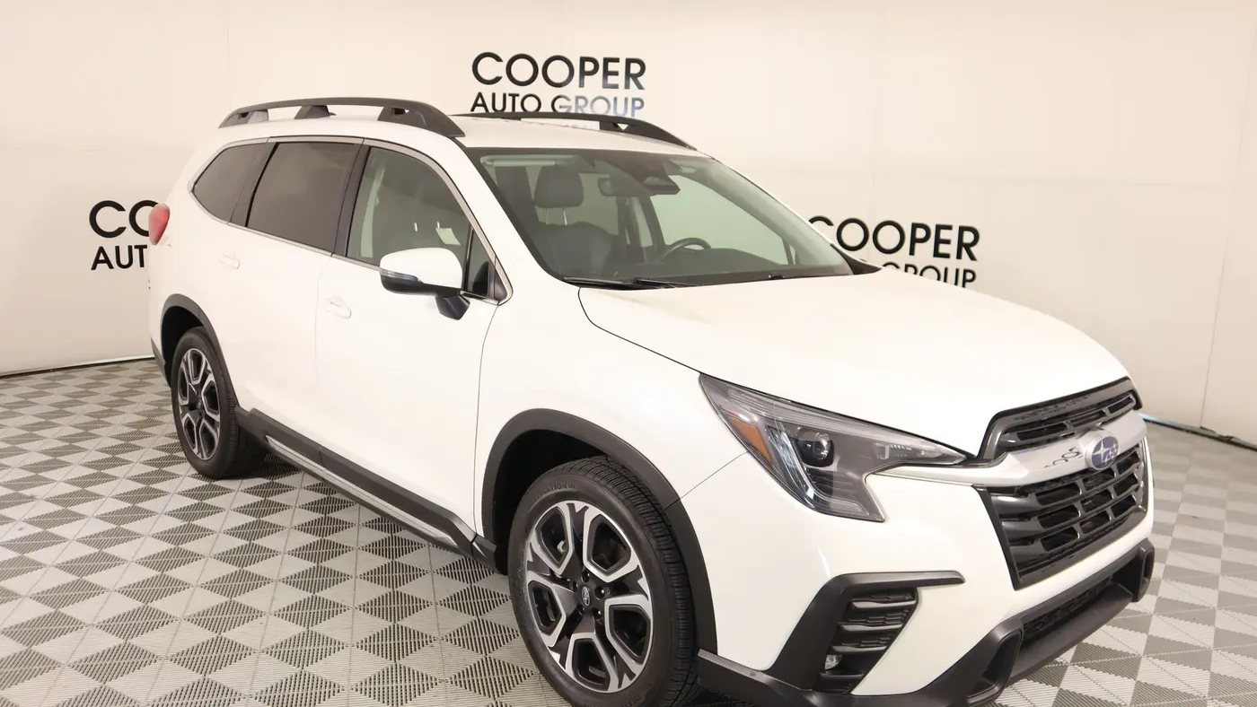 Preowned 2023 Subaru Ascent Limited 7-Passenger for Sale