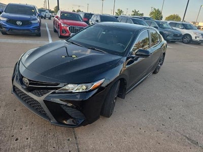 2018 Toyota Camry SE 4DR Sedan