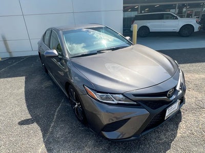 2018 Toyota Camry SE 4DR Sedan