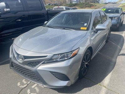 2019 Toyota Camry SE 4DR Sedan