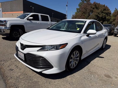 2019 Toyota Camry LE 4DR Sedan