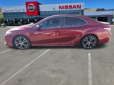 2018 Toyota Camry SE 4DR Sedan