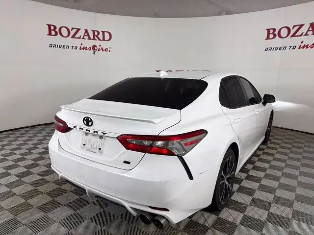 2019 Toyota Camry - $16,500