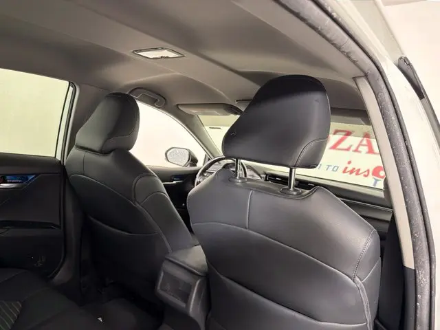 2019 Toyota Camry - $16,500