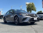 2018 Camry Thumbnail 3