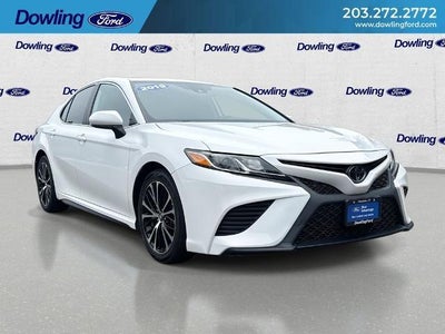 2019 Toyota Camry SE 4DR Sedan