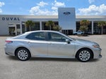 2018 Camry Thumbnail 3