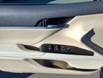 2018 Camry Thumbnail 10