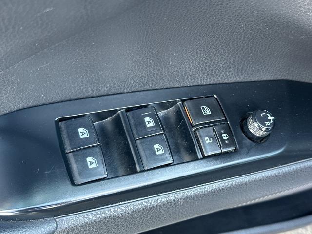 2019 Toyota Camry - $12,800