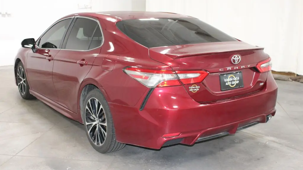 2018 Toyota Camry SE