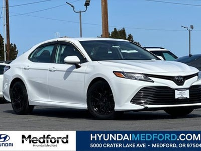 2019 Toyota Camry LE 4DR Sedan