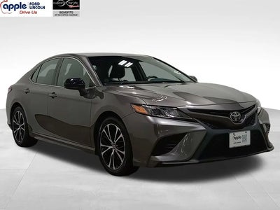 Photo of a 2018 Toyota Camry SE 4DR Sedan for sale