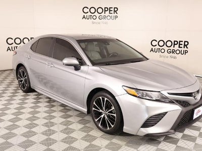 2018 Toyota Camry SE 4DR Sedan