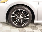 2018 Camry Thumbnail 16