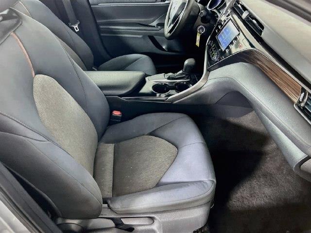2019 Toyota Camry - $17,500