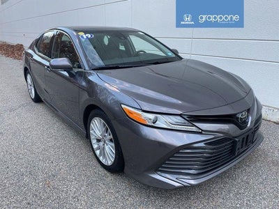 2019 Toyota Camry SE 4DR Sedan