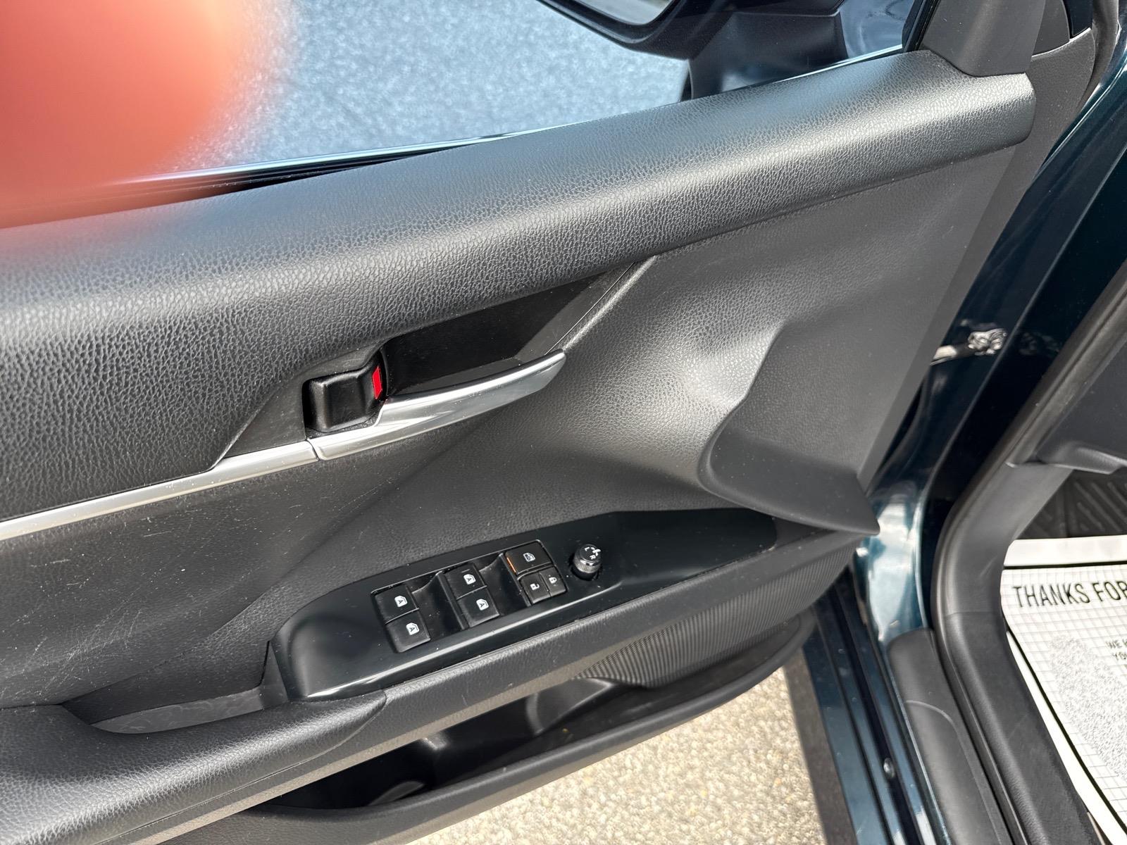 2018 Toyota Camry - $18,900