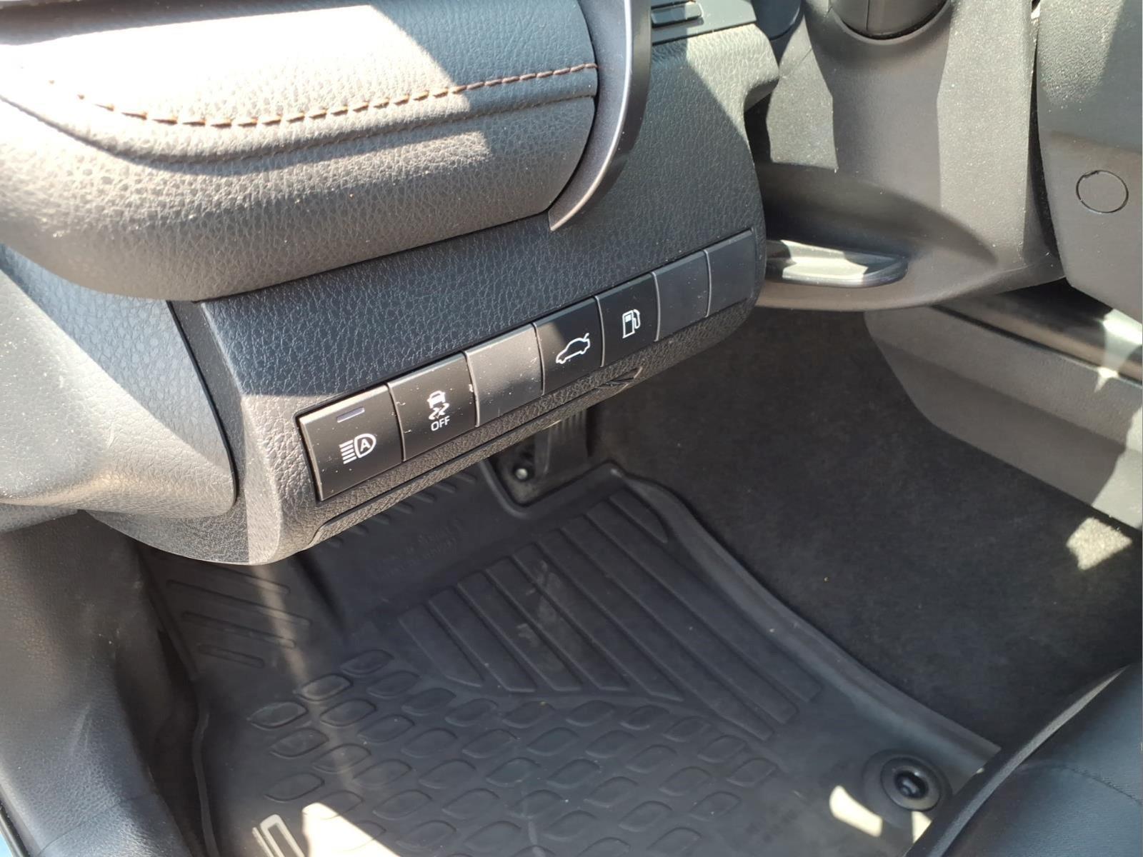 2018 Toyota Camry - $18,900