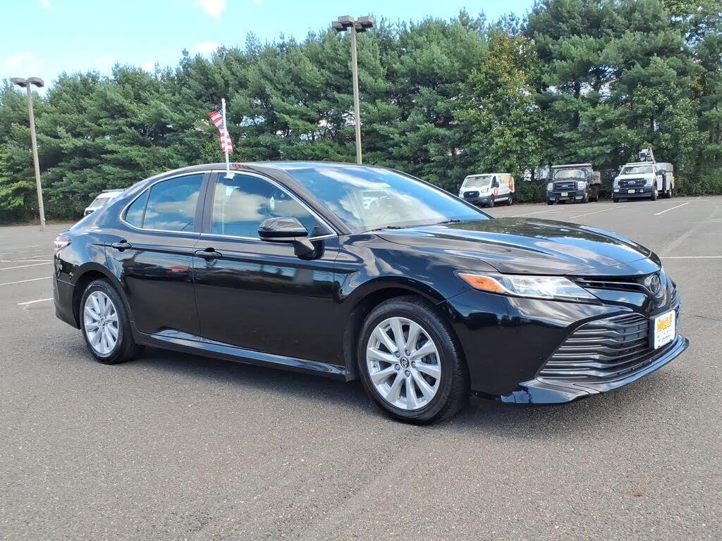 2019 Toyota Camry - $19,995