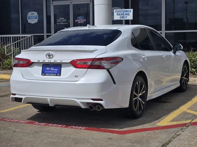 2019 Toyota Camry SE 4DR Sedan