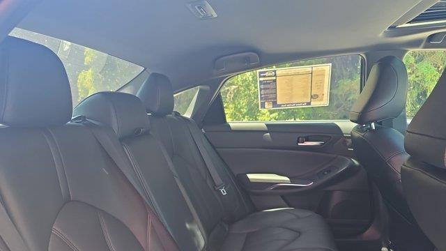 2019 Toyota Avalon Hybrid XLE