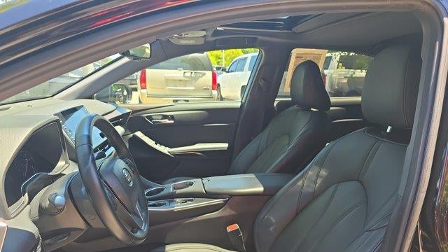 2019 Toyota Avalon Hybrid XLE