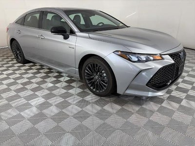2019 Toyota Avalon Hybrid XLE 4DR Sedan