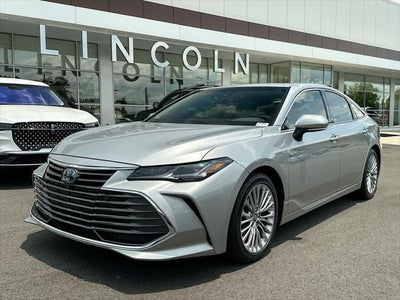 Photo of a 2019 Toyota Avalon Hybrid Limited 4DR Sedan for sale