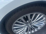 2019 Avalon Hybrid Thumbnail 16