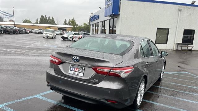 2018 Toyota Camry Hybrid SE