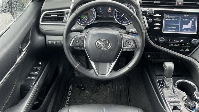 2018 Toyota Camry Hybrid SE