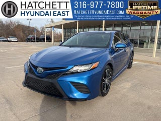 2018 Toyota Camry Hybrid with Blue Streak Metallic Exterior