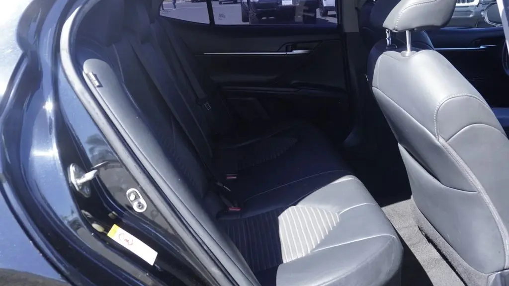 2019 Toyota Camry Hybrid SE
