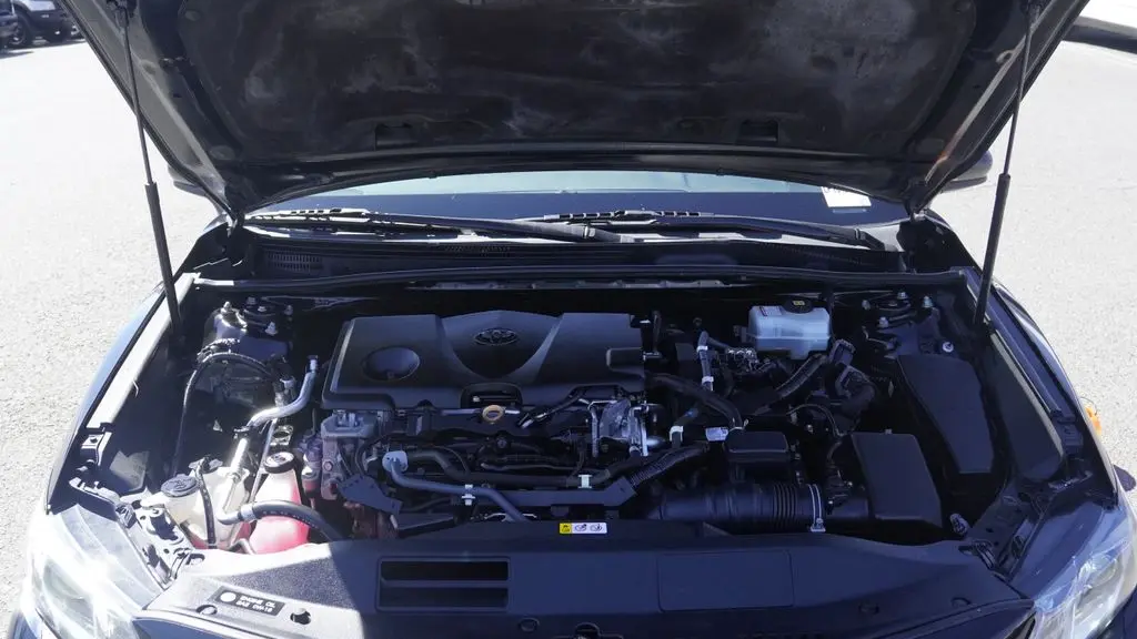 2019 Toyota Camry Hybrid SE