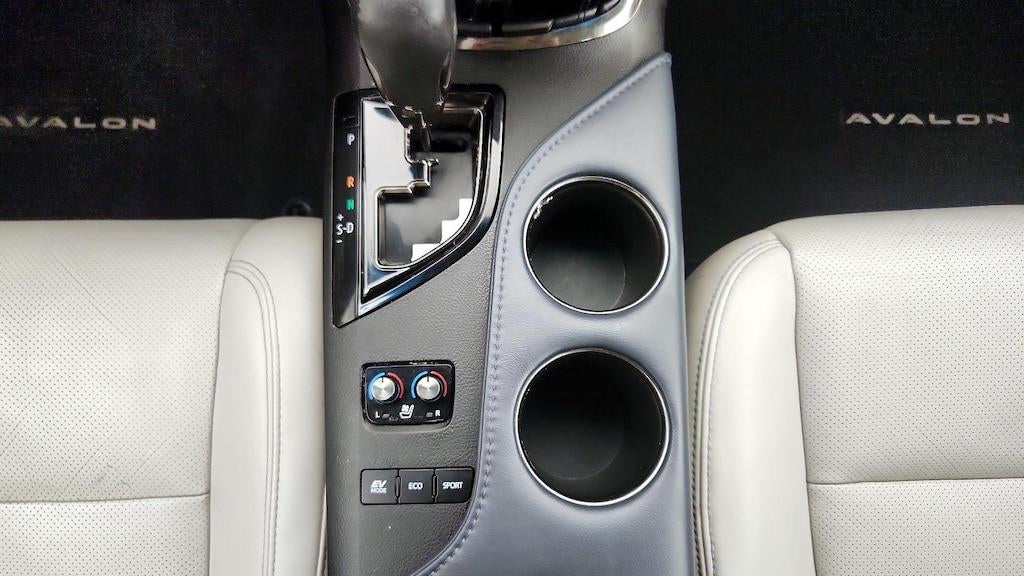 2015 Toyota Avalon Hybrid Limited