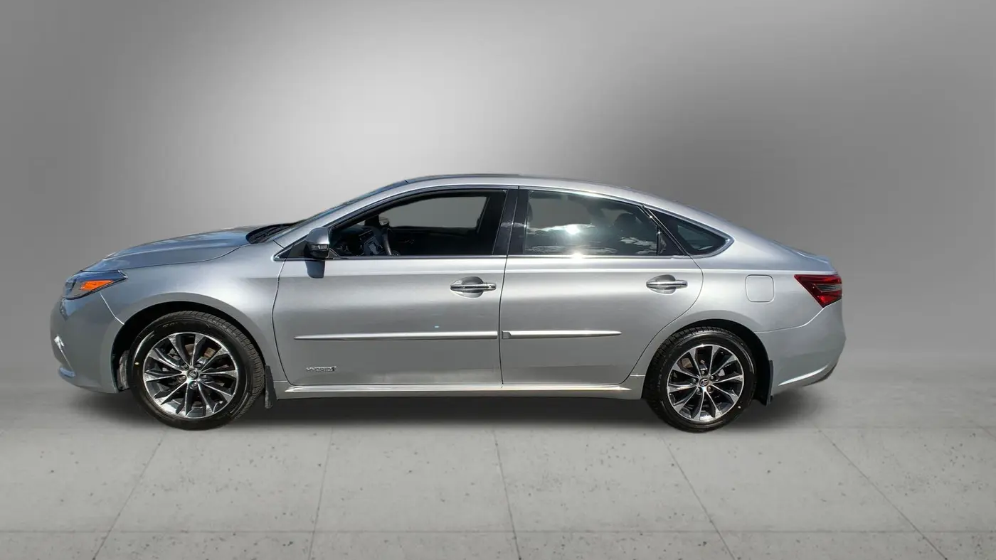 2016 Toyota Avalon Hybrid XLE Plus