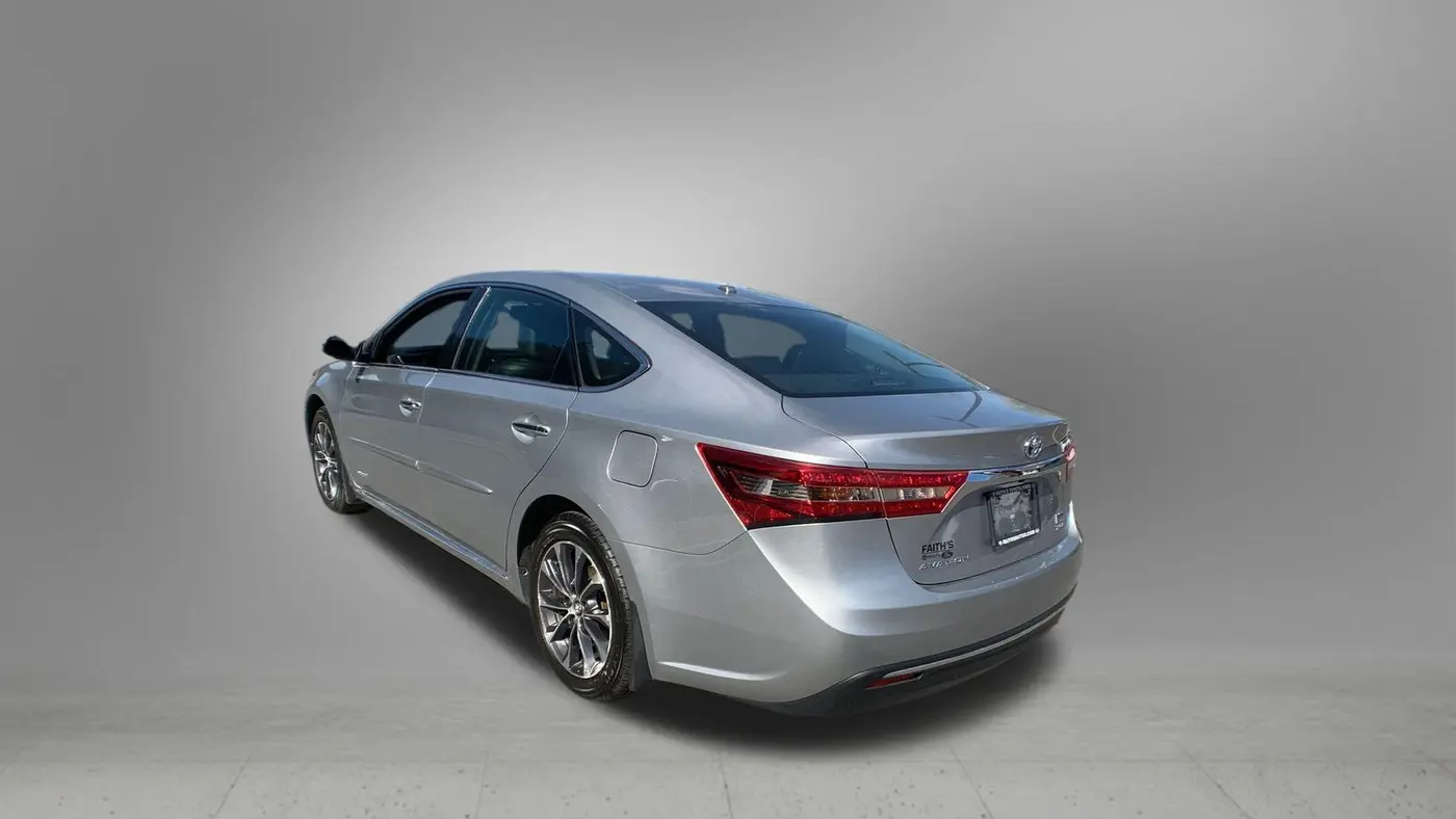 2016 Toyota Avalon Hybrid XLE Plus