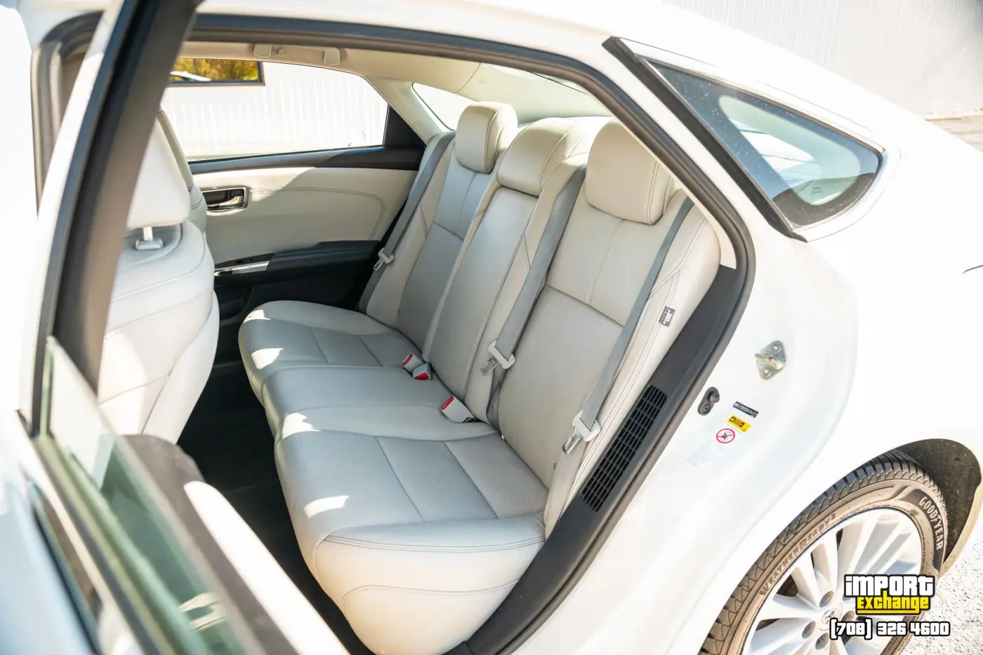 2015 Toyota Avalon - $9,998