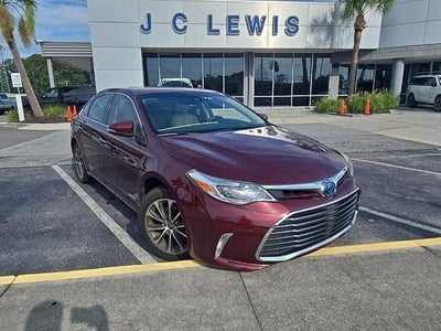 Photo of a 2018 Toyota Avalon Hybrid XLE Premium 4DR Sedan for sale