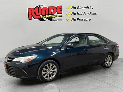 2016 Toyota Camry Hybrid SE 4DR Sedan